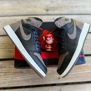 Nike Air Jordan 1 Hi Palomino Sneakers Size 7Y / Womems Size 8.5